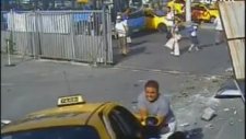 Kabataş'taki Otobüs Kazası (Kaza Anı)