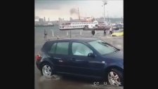 Sel ile Deniz ve Yol Birleşen İstanbul