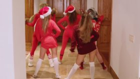 Ariana Grande - Santa Tell Me Ariana Grande - Santa Tell Me