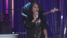 Nicki Minaj - Bed Of Lies (Canlı Performans)