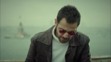 Ulan İstanbul 26. Bölüm - Karlosun sesinden Yanarım