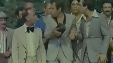 Hadi Çaman - Şuna bak bayrak direği gibi ya
