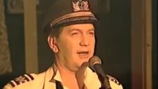 Ferhan Şensoy - Gaz Frene Çok Yakın