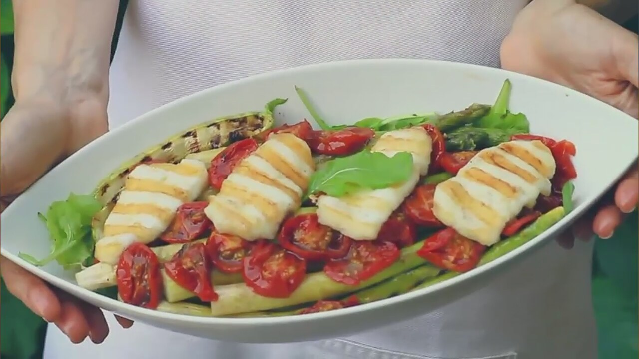 Hellim Peynirli Salata Hellim Peynirli Salata