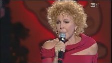 Tu Si Na Cosa Grande - Ornella Vanoni @ Napoli Prima E Dopo Del 22 Luglio 2011