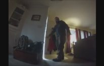 Sahibi evden giden köpek ne yapar?