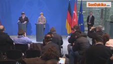 Davutoğlu ve Merkel - Türkiyenin ABye Tam Üyeliği