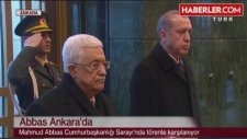 Ak Sarayı Yeniçeriler Bastı