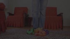 Alternatif Sürekli Topunu Patlatan Çocuk Reklamı