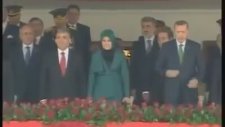 29 Ekim Töreninde Deve Cüce Oynamak
