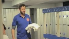 Dünyanın En İyi Mesleği - Üstsüz Kadınlar Trambolin Antrenörü