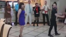 Partnerini Hayattan Soğutan Dansçı