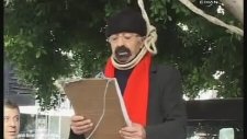 Protesto Ederken Az Kalsın Bok Yoluna Giden Dayı