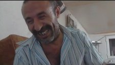 Umarsızca Gülen Adam 2