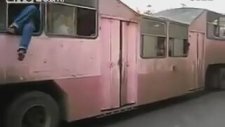 Kübalı'nın Toplu Taşıma Aracıyla İmtihanı