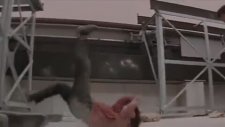 Jackie Chan Ve Küpe