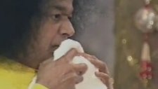 Ağzından Altın Yumurta çıkaran Hintli Gavs - Sai Baba