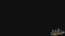 Göğüste Kalite Arayanlara Haykıran Kız
