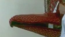 Namaz Kılarken Televizyona Bakan Kadının İbretlik Sonu