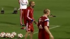 Guardiola Antrenmanda Kendinden Geçti