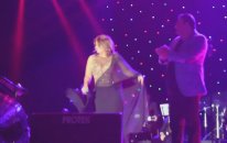 Sibel Can & Burhan Tüzer Aşk Bir Vefadır