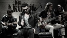 Emre Kaya - Çatlat (Joyturk Akustik)