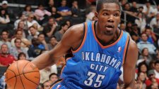 Kevin Durant, Gortat'yı Potaya Sokuyor! Enfes Smaç...