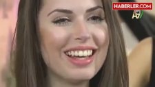 Adnan Oktar Kediciğin Güzelliği Karşısında Kendinden Geçti