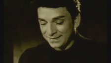 Zeki Müren -Pişmân Olurda Bir Gün Dönersen Bana Geri