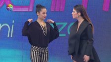 İdil ile Nazlı'dan Dans Şov