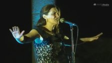 Mónica Molina Entre Tus Ojos Y Los Mios (Directo En Melilla, Mayo 2012)