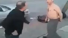Artistlenen Dayının Tek Yumrukla Nakavt Olması