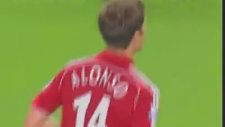 Xabi Alonso'nun Liverpool formasıyla attığı efsane gol