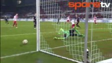 Bundesligada İlk Yarıya Damga Vuran Kaleciler!...
