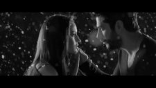 Fahriye Evcen Ve Burak Özçivit - Hasretinle Yandı Gönlüm