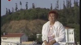 Müzeyyen Senar - İndim Yârin Bahçesine Gül Dibinde Gülizâr Müzeyyen Senar - İndim Yârin Bahçesine Gül Dibinde Gülizâr