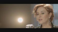 Zuhal Olcay - Pencereler Önünde