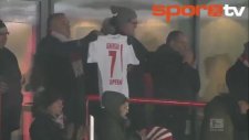 Futbolculardan Hasta Arkadaşlarını Unutulmayacak Jest!...