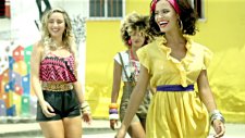 Dennis - Carol feat. Monobloco