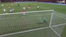 Wayne Rooney'den Pasif Ofsayt Dersi