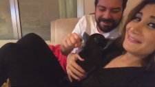 İrem Derici & Rıza Esendemir Pug İle Röportaj Yapıyor