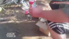 Bayır Aşağı Yuvarlanan Sarhoş Kadın ve Gamsız Arkadaşları