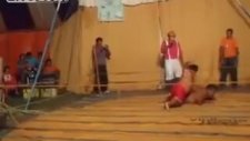 Bir Acayip Brezilya Çocuk Sirki Eğlencesi (WWE İçerir)