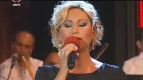 Tugce Pala - Rüzgar Söylüyor Şimdi Tugce Pala - Rüzgar Söylüyor Şimdi