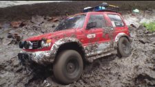 Mitsubishi Pajero Tamiya CC-01 Kar ve Çamur
