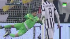 Andrea Pirlo Füzesi