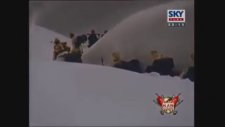 Gerekirse Tüfeklerin Dipçiklerini Yakın - O. Pamukoğlu
