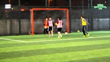 Halı Sahada Akıl Almaz Gol!
