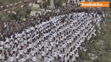 Bin 930 Kişi Aynı Anda Zeybek Oynadı