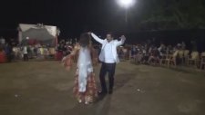 Gelin Ve Damat Ankara Oyun Havasıyla Çoşuyor